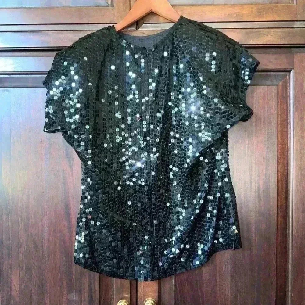 VINTAGE! 1980s Destinee Black Sequined Top with built in shoulder pads! Size S - Picture 5 of 5